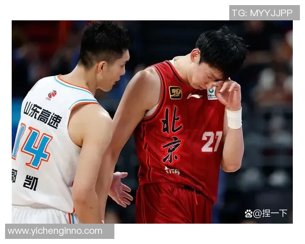 CBA激战辽宁队对决北京队双方全力争胜精彩瞬间回顾